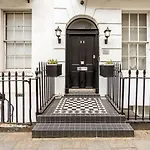 Marylebone Studio Flat